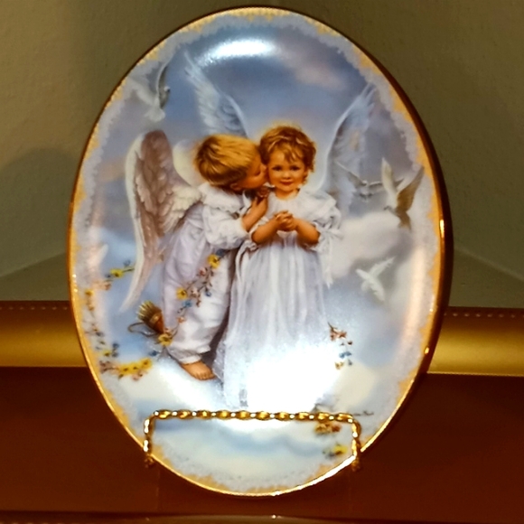 Angel Kisses by Sandra Kruk Collector Plate - Picture 1 of 10